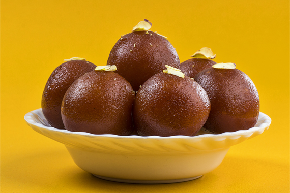 Gulab-Jamun